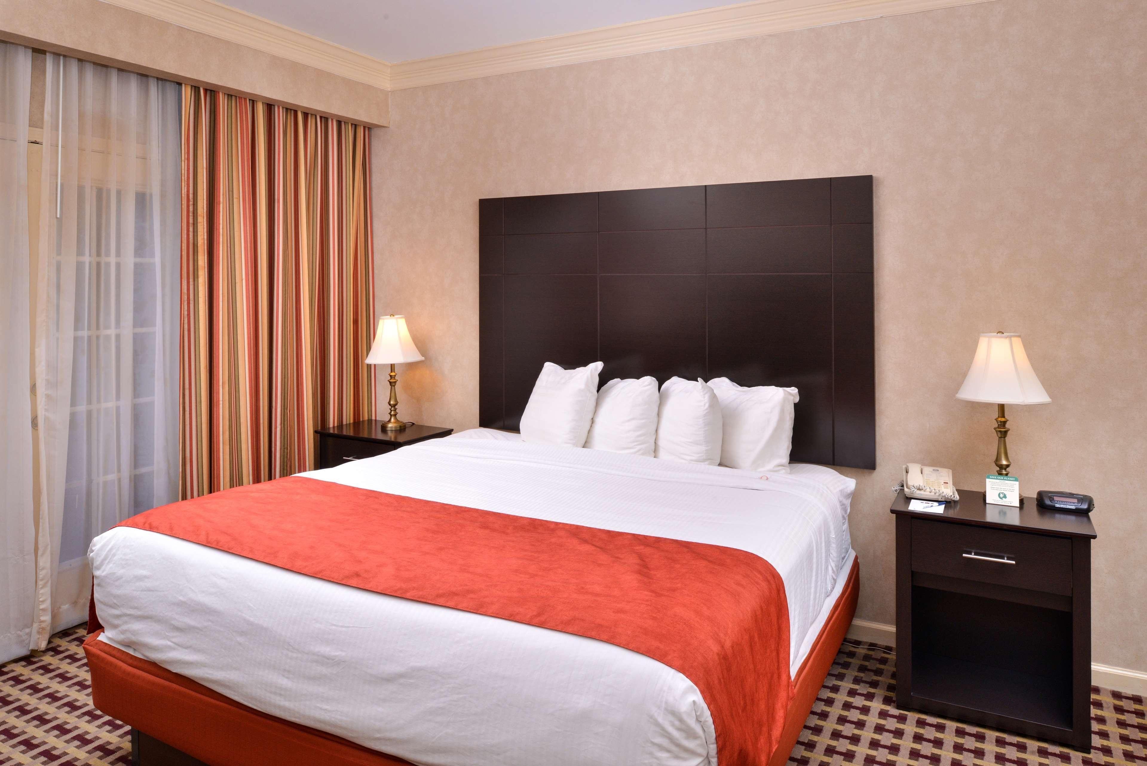 Best Western Brentwood Exterior photo