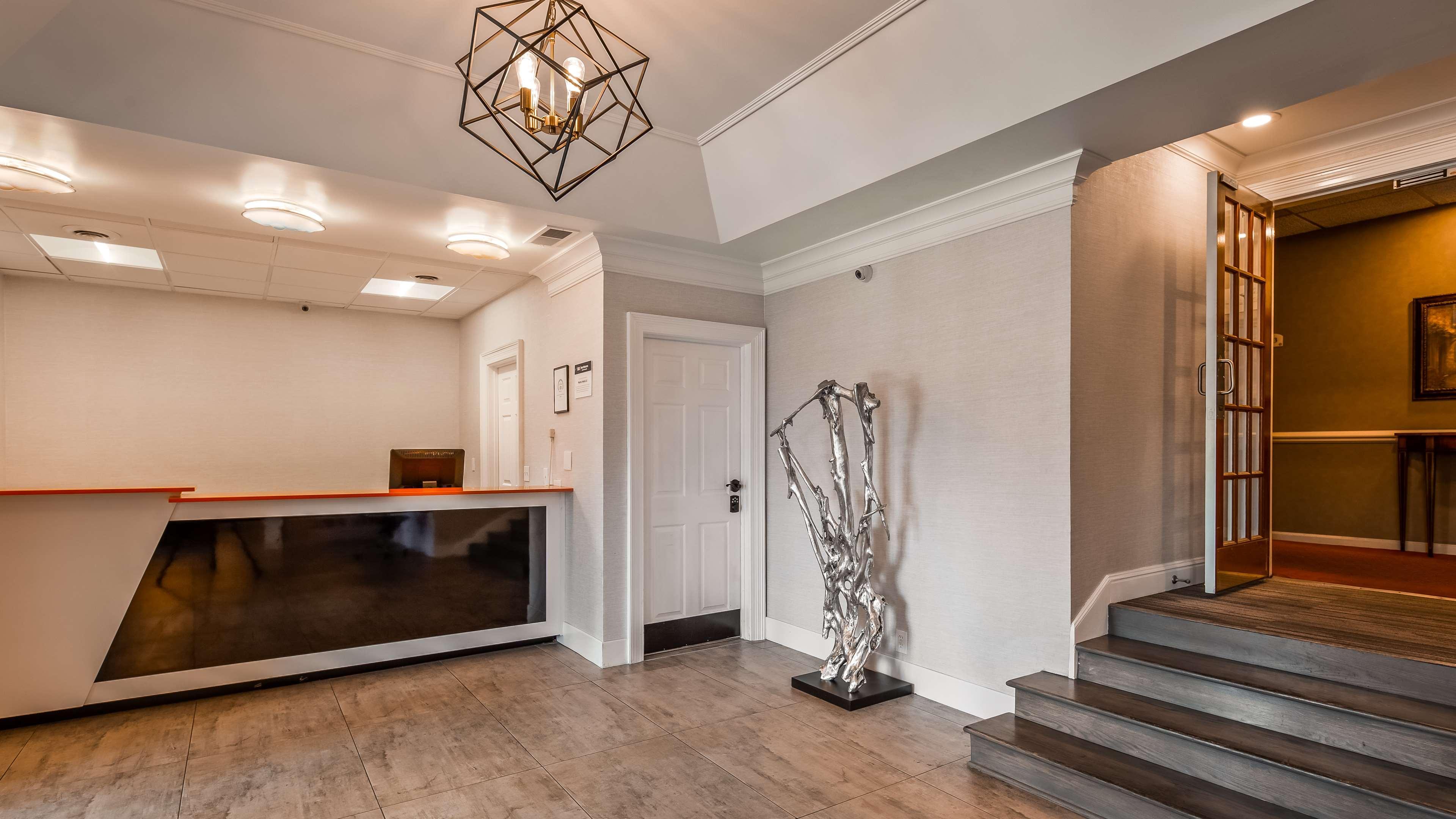 Best Western Brentwood Exterior photo