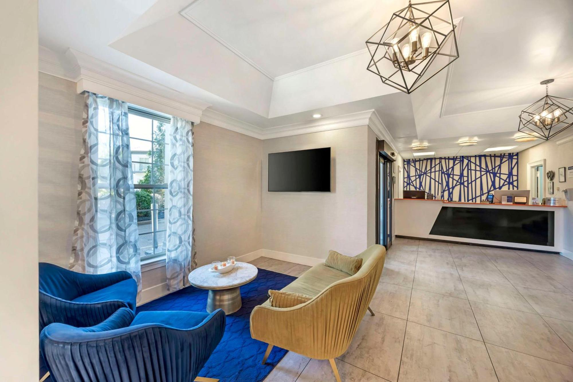 Best Western Brentwood Exterior photo